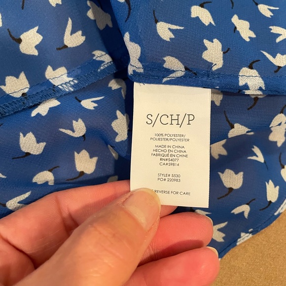 Cabi Electric Blue Sleeveless Pintuck Blouse - Size Small - Picture 10 of 12